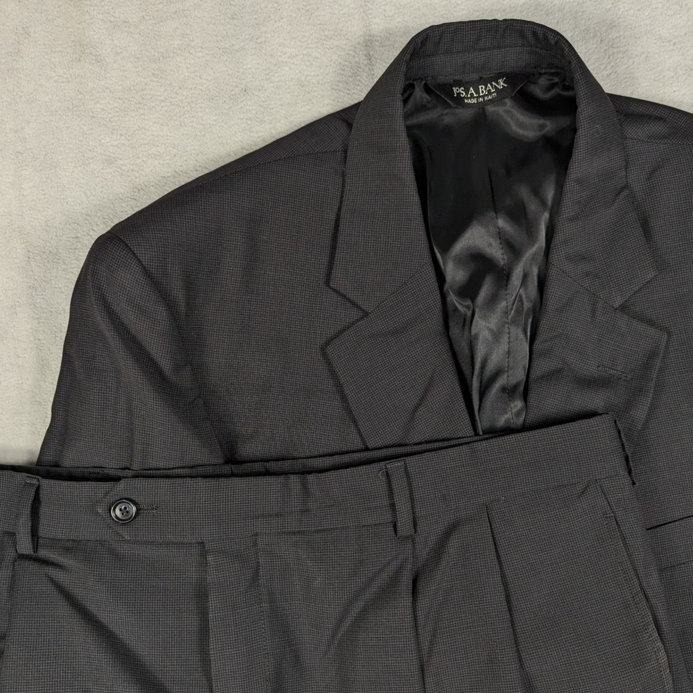 Jos A Bank Mens 42S 36S Wool Suit Charcoal Gray Micro Check 2 Button Pleated